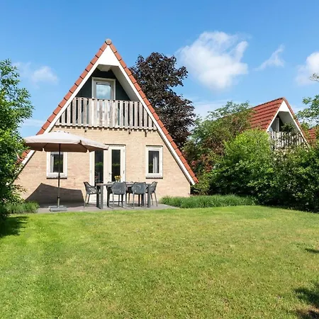 Holiday With Garden Near Mookerplas Plasmolen